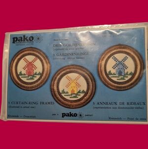 Vintage Pako Holland Curtain-Ring Frames‎ with Windmill Design NIP Rare